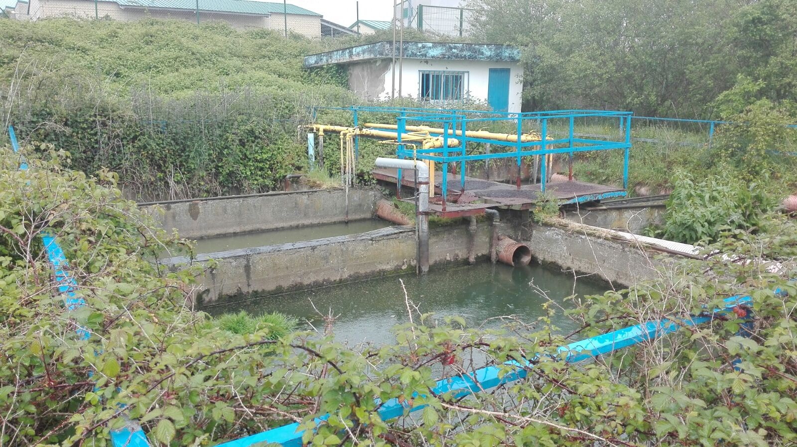 Asturias. El polígono de la Curiscada de Tineo sigue vertiendo las aguas residuales sin depurar