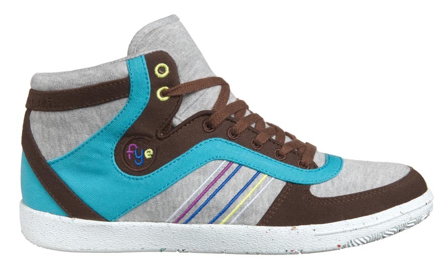 Zapatillas deportivas ecológicas FYE modelo Arenal