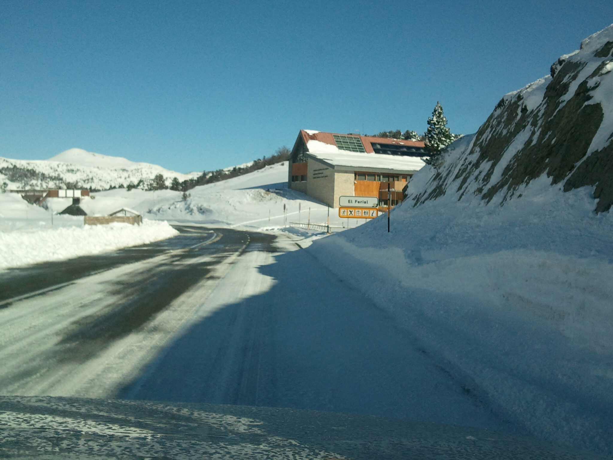 Navarra proyecta la instalación de nuevas barreras antiventiscas y antialudes en el Puerto de Belagua