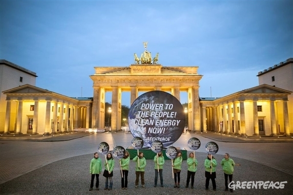 Bienvenida ‘irreversible’ a las energías renovables