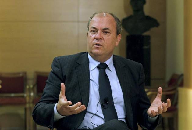 Monago acusa a los socialistas de meter renovables en toda España y no donde hacía sol