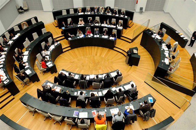 Madrid convoca un Pleno este jueves