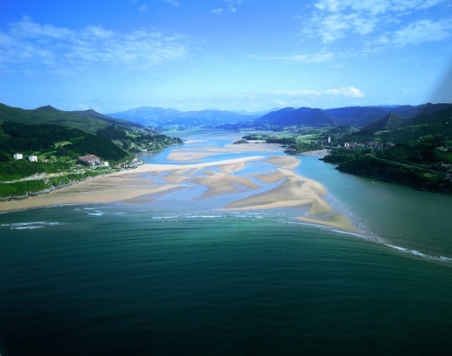 Gobierno Vasco y Unesco analizan en Urdaibai proyectos de comunicación para las Reservas de la Biosfera de Europa