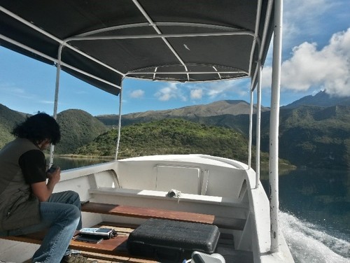 Realizan mediciones del flujo de CO2 en la laguna de Cuicocha