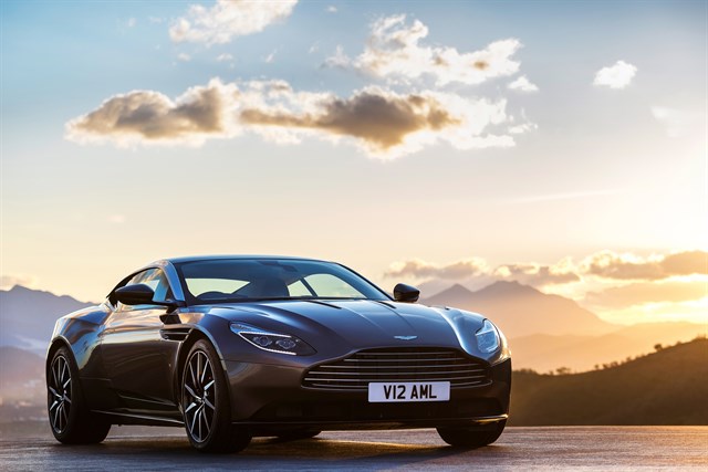 Todos los modelos de Aston Martin contarán con tecnología híbrida para 2025