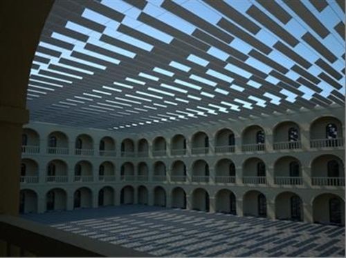 La Comunidad impulsa una experiencia piloto de toldo solar en la Casa del Belén de Puente Tocinos