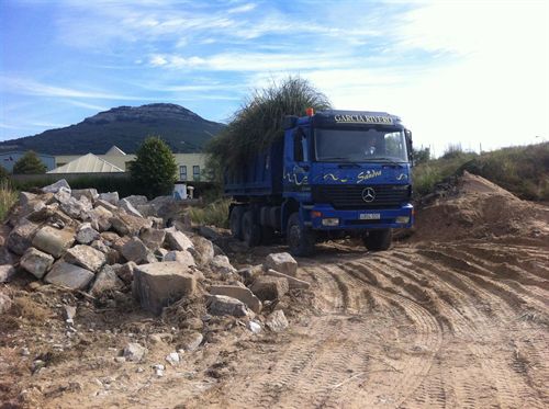 Comienzan las obras del proyecto de restauración ambiental de un relleno de marisma en Santoña