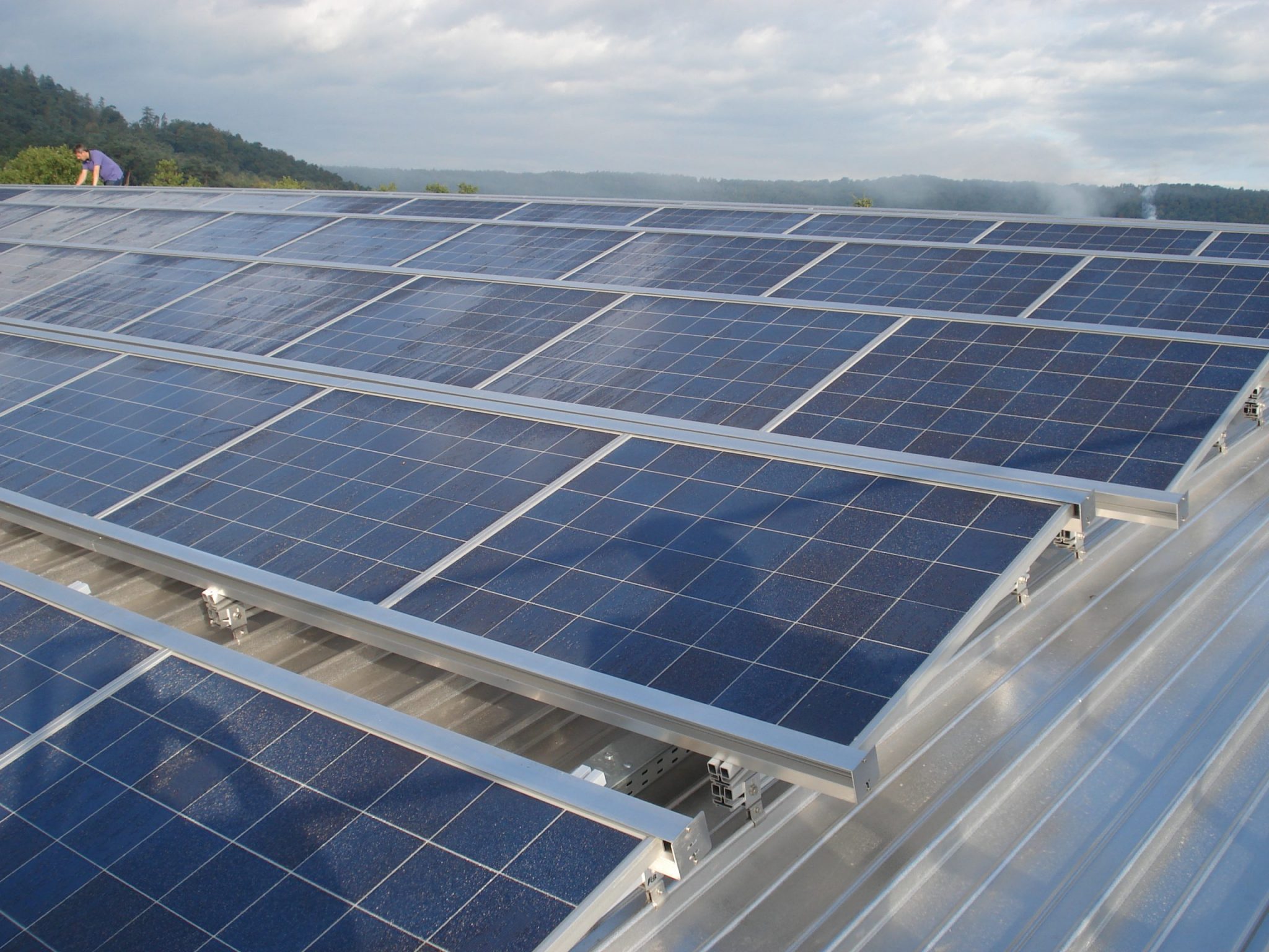 Relatio apuesta por el alquiler de tejados para instalar plantas fotovoltaicas