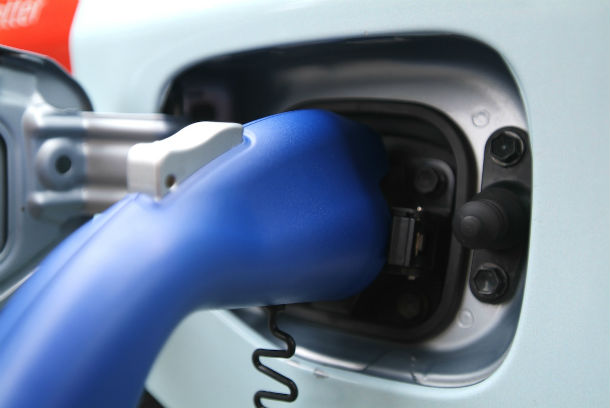 Toyota desarrolla una red inteligente de carga