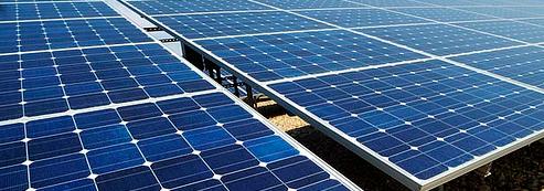 La Junta de Extremadura defenderá "ajustado a derechos" los "intereses" del sector fotovoltaico regional