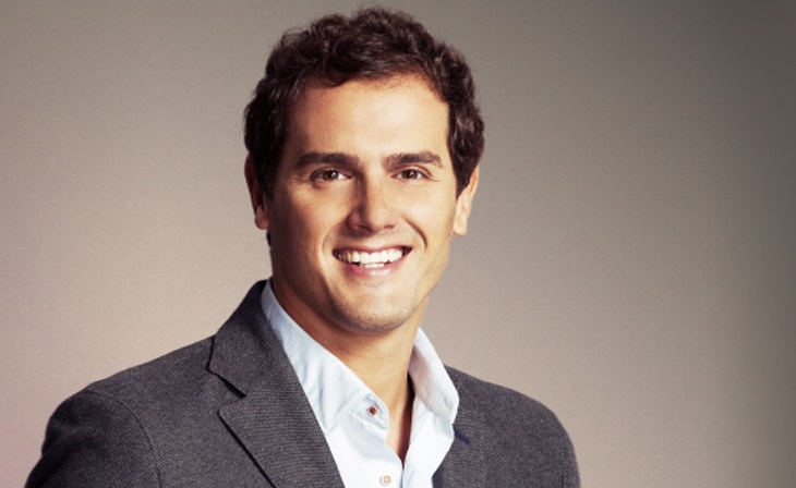 El Impuesto al Sol seguirá gracias al partido de Albert Rivera