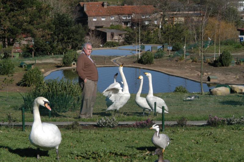 El director del zoo de Santillana reivindica el "éxito reproductor" de sus especies