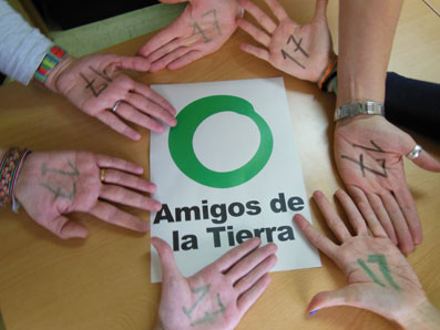 Apoyo a los 16 ecologistas y el periodista juzgados por una acción en la central nuclear de Cofrentes en 2011