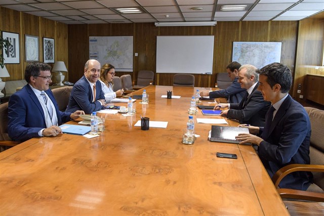 Una cumbre entre Gobierno de Canarias