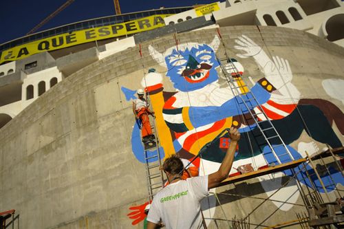 Greenpeace opina que la Junta de Andalucía quiere "legalizar" El Algarrobico y acusa al MARM de falta de voluntad