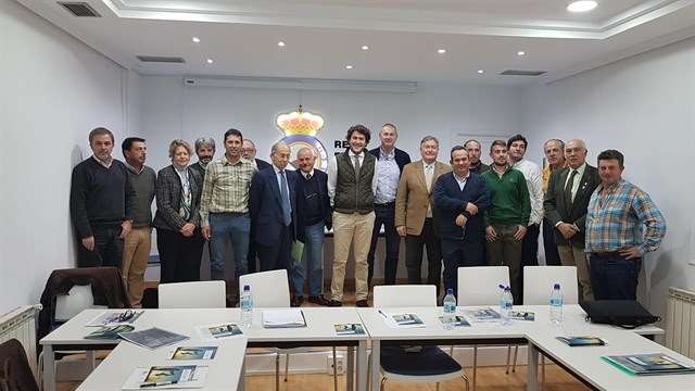 Los cazadores quieren cambiar la ley para poder cortar las orejas y el rabo a ciertos perros