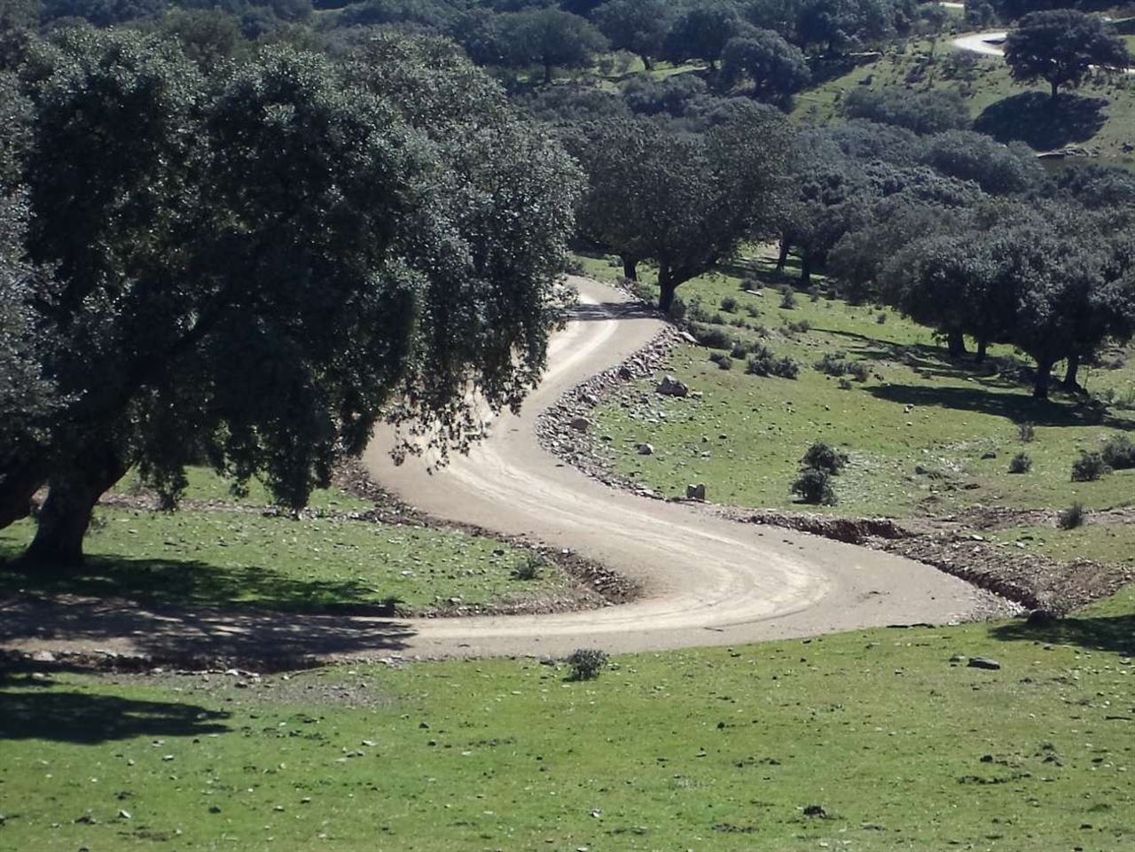 Extremadura mejora sus caminos rurales