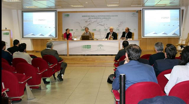 Andalucía organiza unas 100 reuniones entre 15 firmas de energía renovable y agentes de seis países