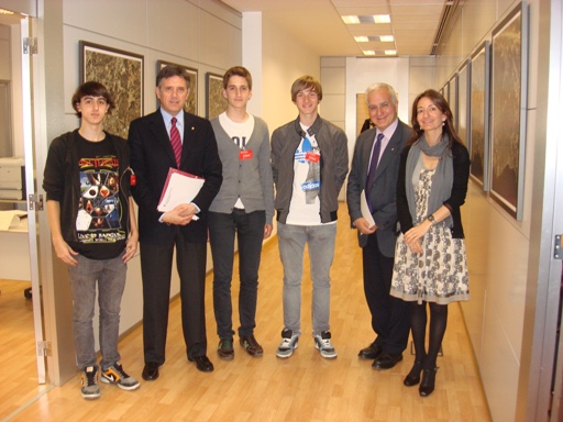 Tres alumnos catalanes que participarán en la conferencia europea de jóvenes para mejorar el planeta