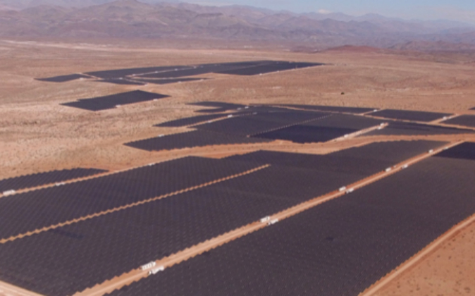 La planta fotovoltaica El Romero Solar en Chile es la mayor de América Latina