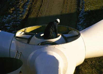 El gobernador de Yucatán (México) quiere colaborar con el sector eólico gallego