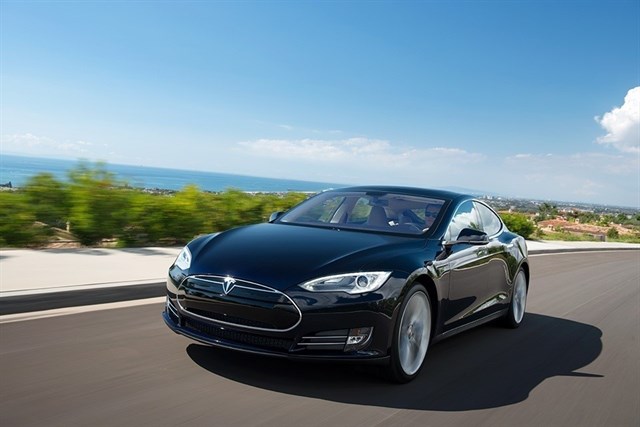 Tesla acumula pérdidas de 1.105 millones hasta septiembre