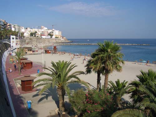 Ceuta colocará redes para evitar que las medusas lleguen a las playas
