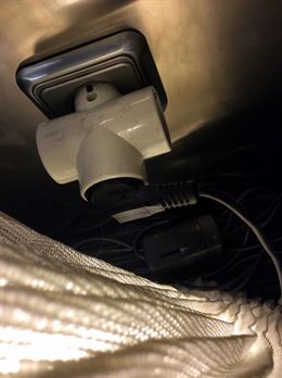 Por qué congelan los peajes de luz a los hogares