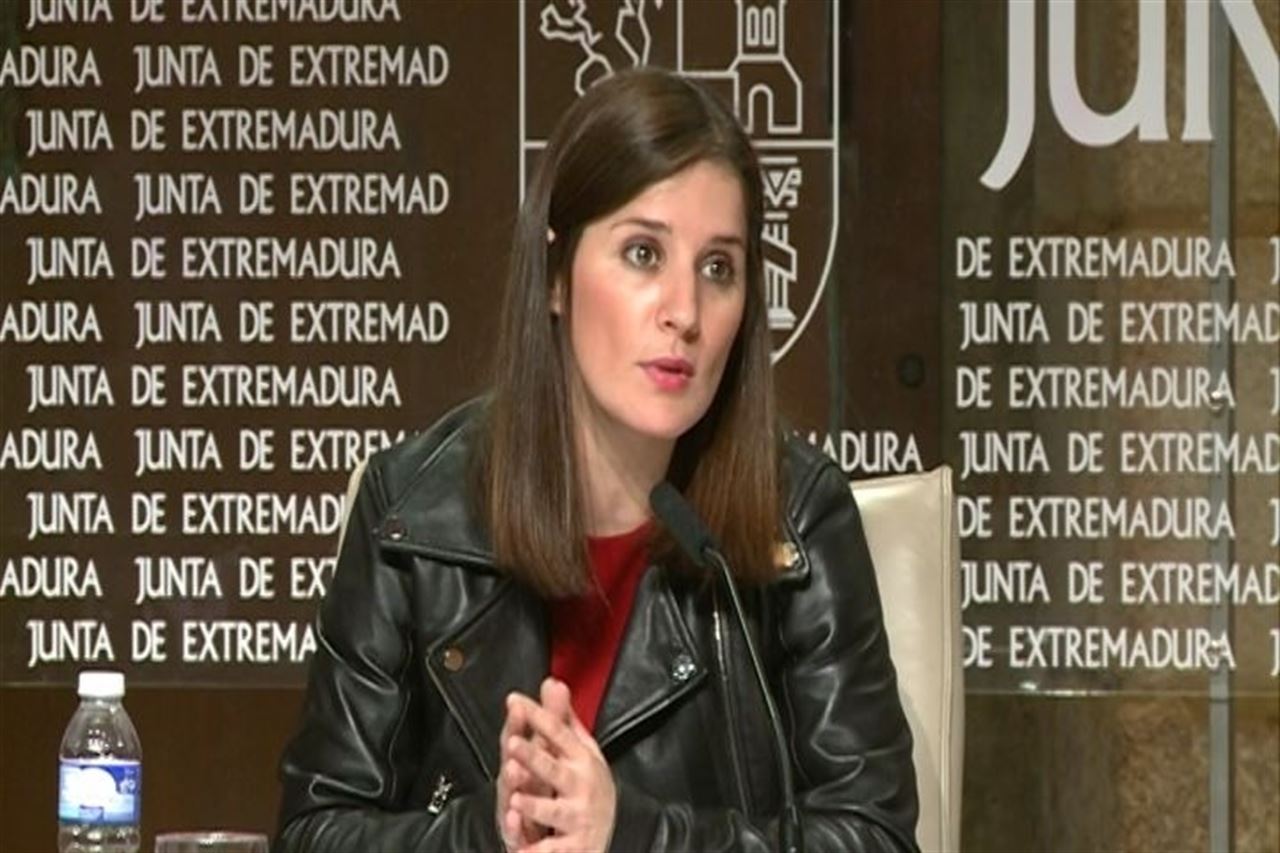 Extremadura prorroga el acuerdo con Parques Nacionales para luchar contra incendios forestales