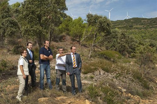 Navarra. Personas en riesgo de exclusión social participan en San Martín de Unx en un proyecto de mejora de masas forestales