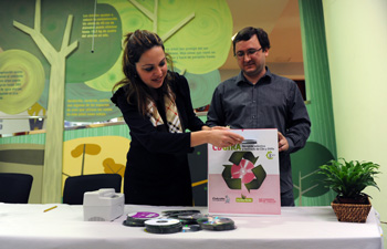El Departamento de Medio Ambiente impulsa la instalación de puntos de recogida selectiva de cedés y DVD
