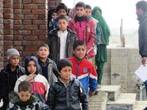 Make a green choice by purchasing eco-clothing for your kids