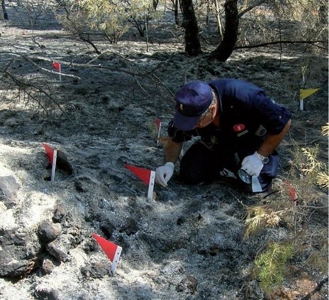 Cuatro de cada diez incendios forestales investigados por la Generalitat son provocados