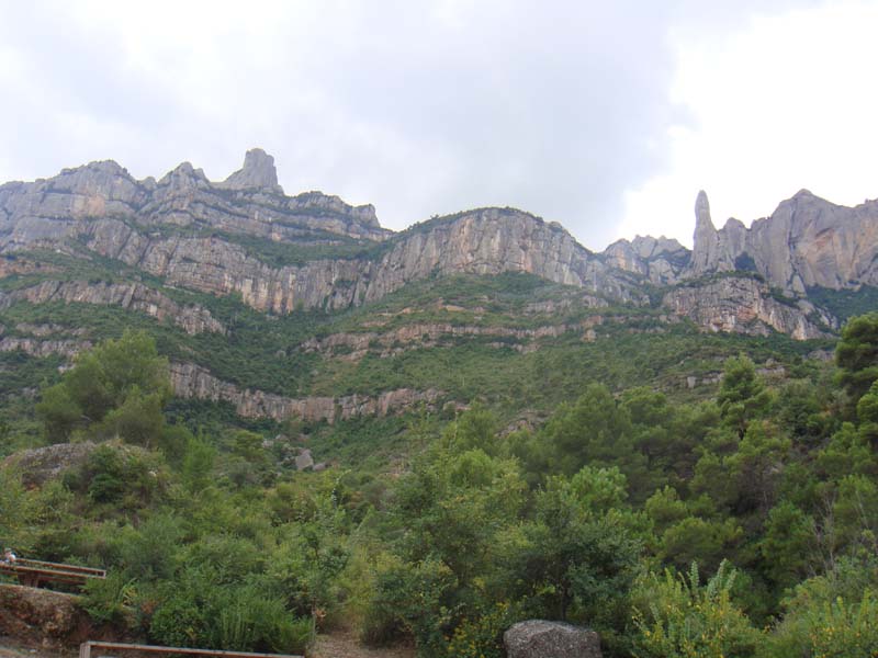Cataluña cierra nueve macizos ante el riesgo de fuego por la ola de calor