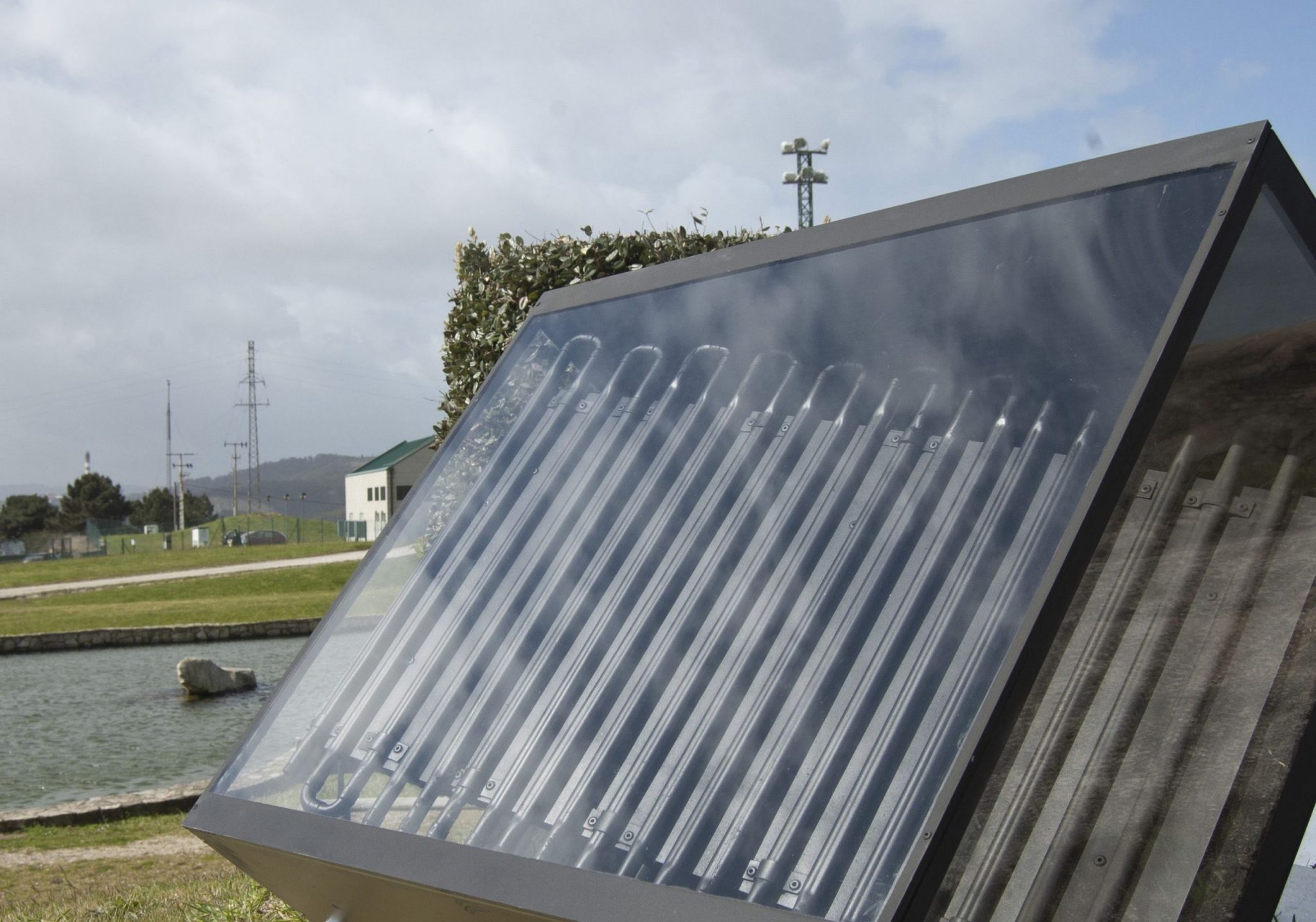 Fomento solar patenta un innovador panel térmico seleccionado por su eficiencia energética para exponer en la feria internacional de medio ambiente genera 2012