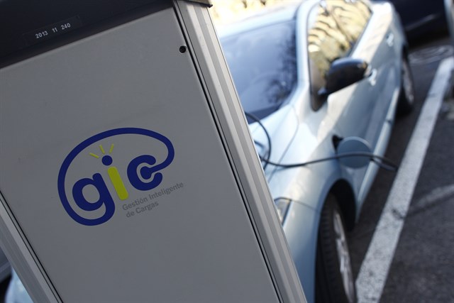 España abre la puerta al coche eléctrico