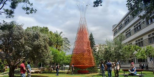 La torre de bambú de 9 metros que consigue agua del aire