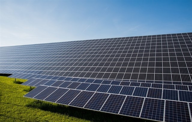 Guerra abierta entre la fotovoltaica y la eólica