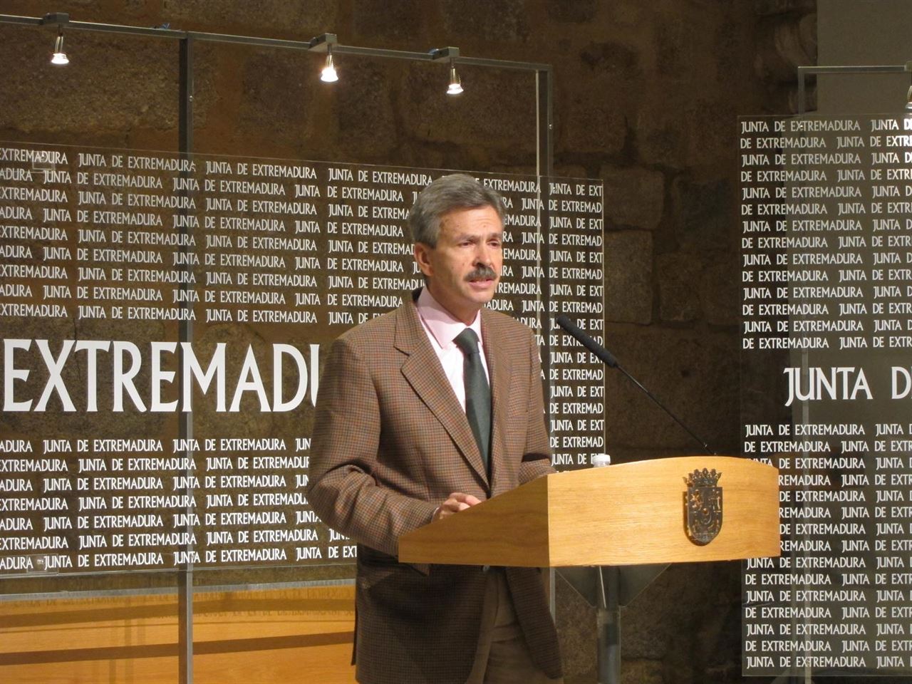 Extremadura se siente ‘ninguneada’ por el PP en las energías renovables