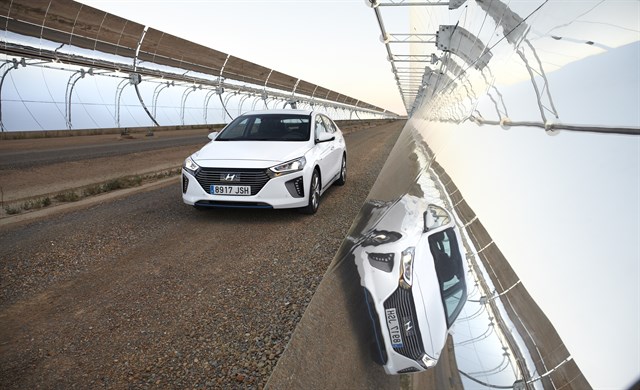 Hyundai pone a la venta en España el Ioniq híbrido
