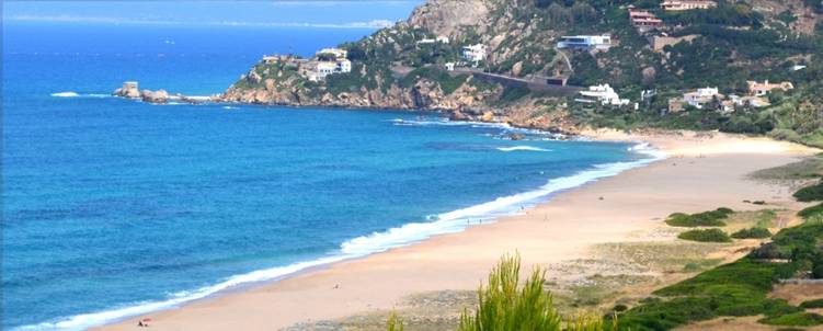 El Plan del Litoral andaluz protegerá la totalidad de los 500 metros de la franja costera