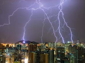 Electricity from water vapor may become viable power source