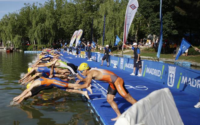 La contaminación por ozono acompaña al triatlón en Madrid
