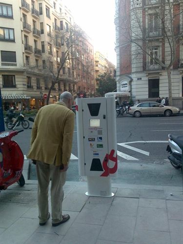 Greenpower pone en marcha su primera estación exterior de recarga de vehículos eléctricos en Madrid