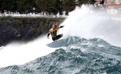 La ola de Mundaka un icono para los surfistas