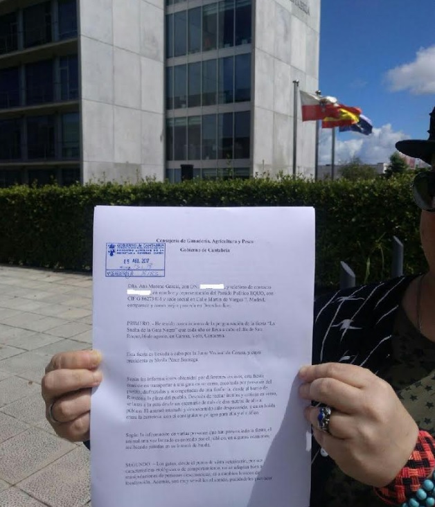 EQUO exige al Ayuntamiento de Voto (Cantabria) que deje de utilizar animales en la fiesta “La Gata Negra”