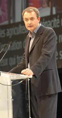 Ecologistas exigen a Zapatero que derogue el decreto del carbón y "no ralentice el crecimiento de las renovables"