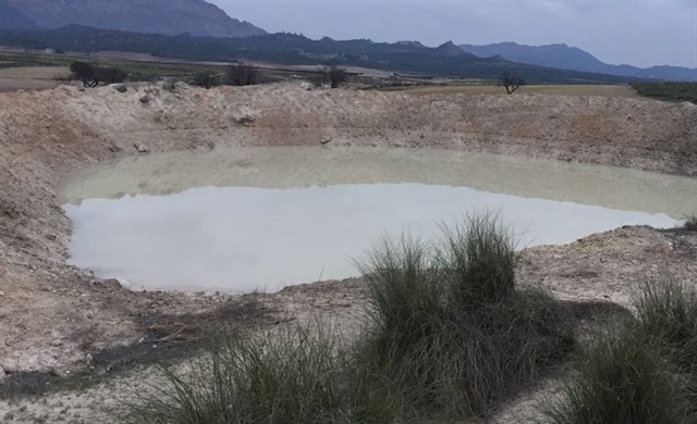 Murcia. Medio Ambiente restaura dos charcas ganaderas en Los Llanos del Cagitán