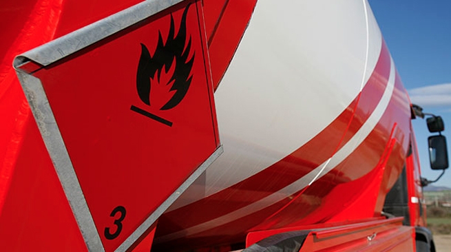 Nueva regulación del transporte de mercancías peligrosas por carretera