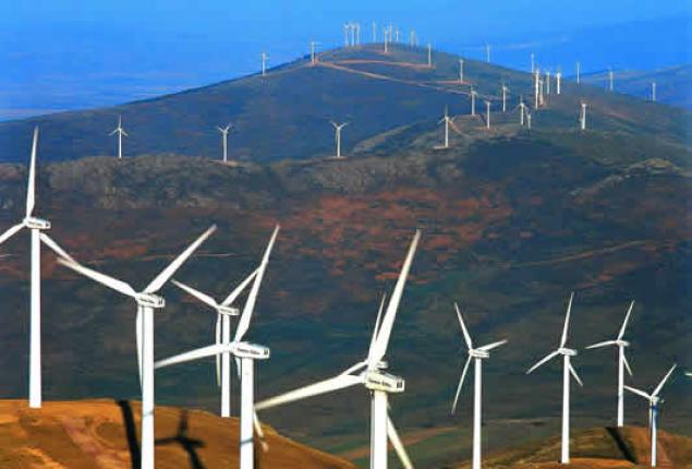 Gas Natural Fenosa compra a ACS participaciones en cinco parques eólicos